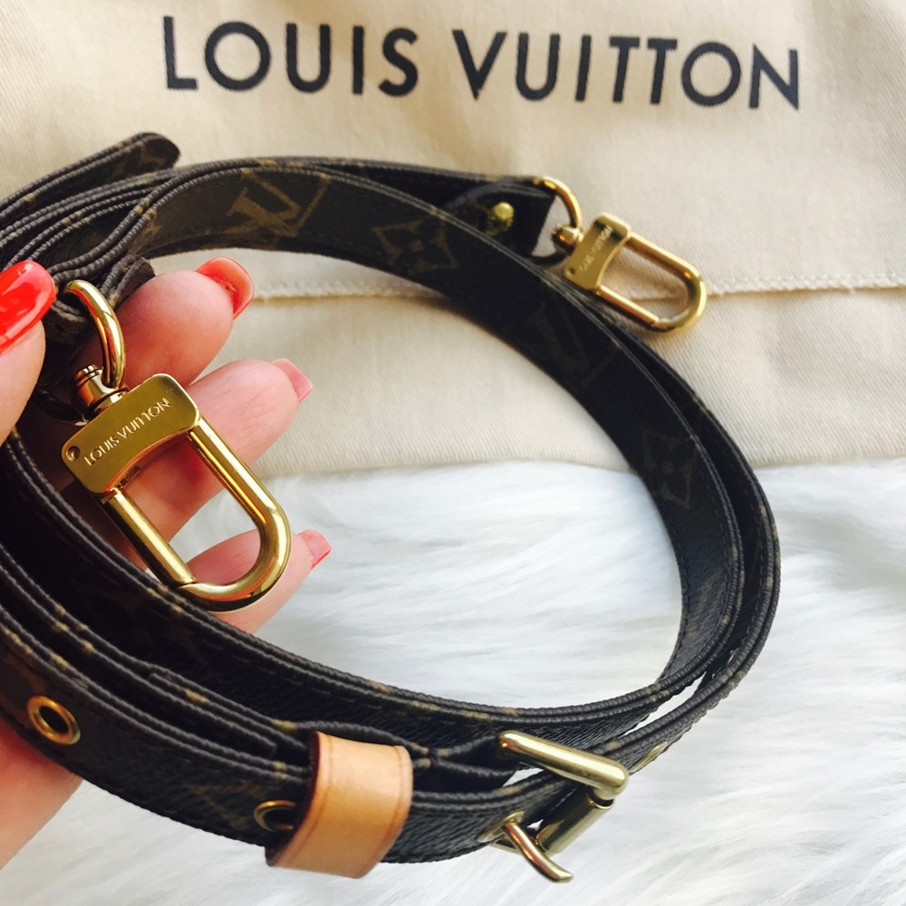 SOLD🌺Louis Vuitton Monogram adjustable strap🌺